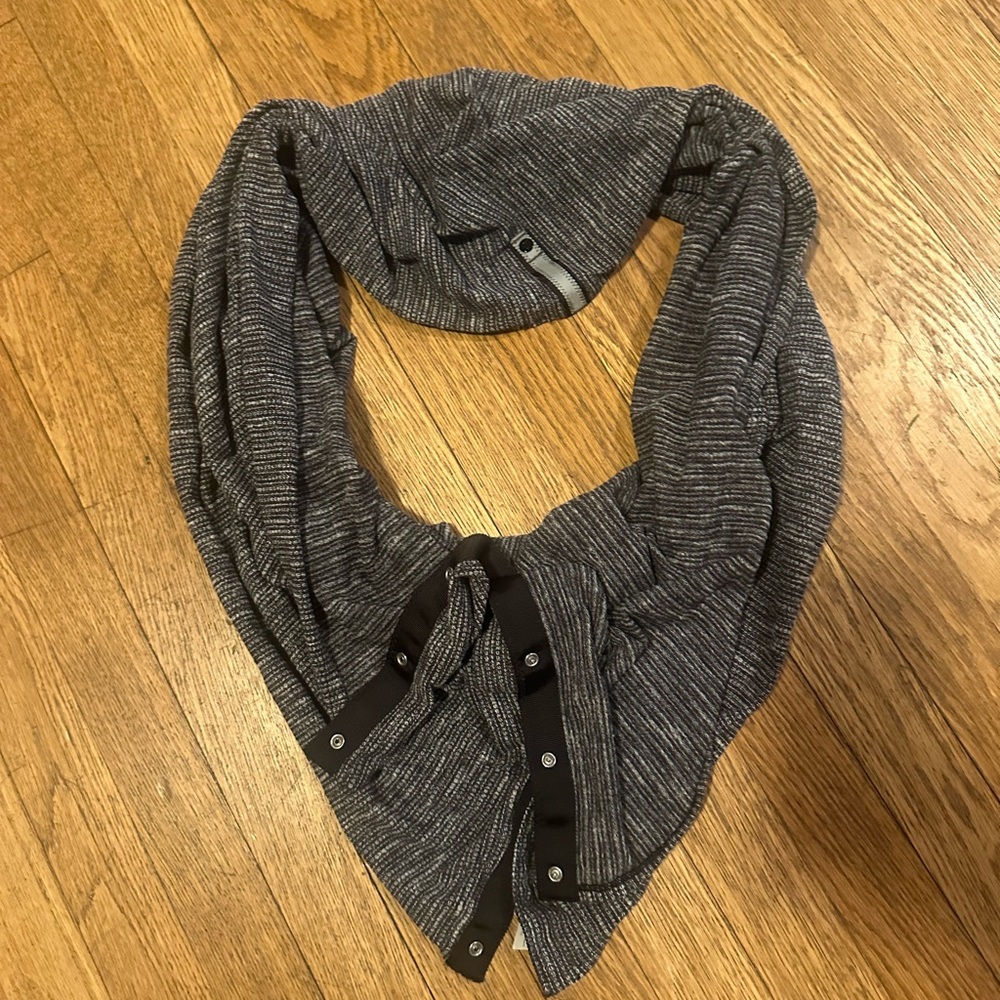Lululemon Vinyasa Scarf